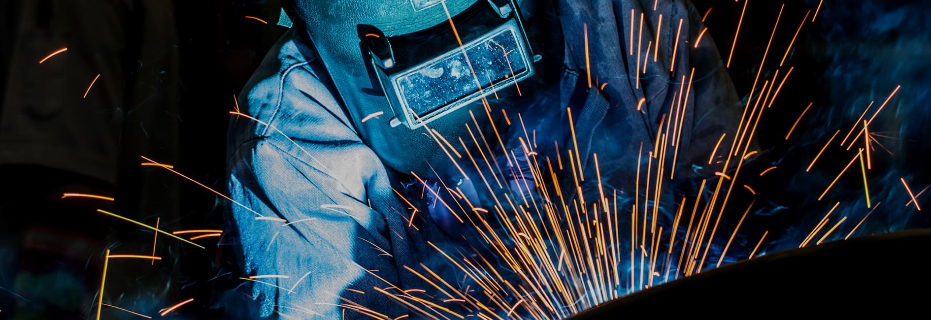 SINCE1969 精密板金のプロフェッショナル 材料調達から仕上げまで自社一括対応！